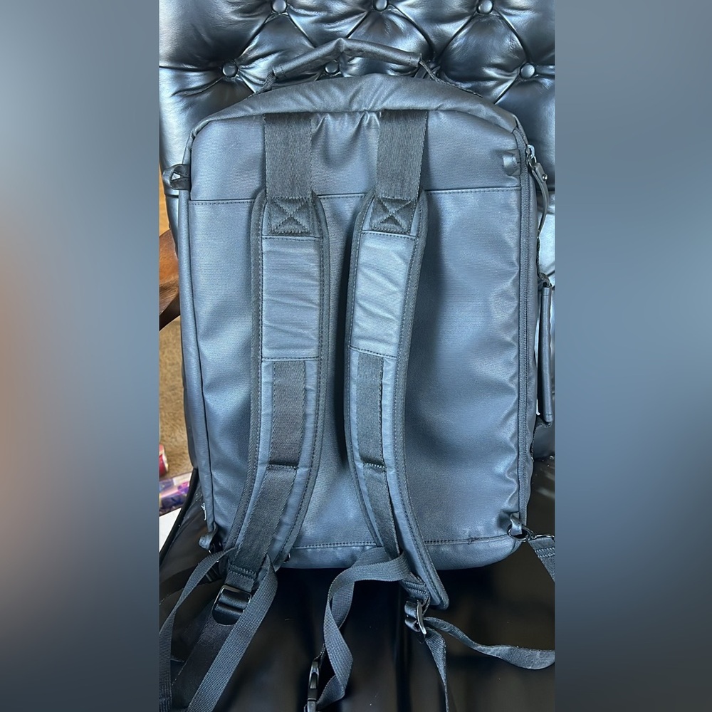 Ascentials Pro Backpack‎ (excellent condition) - Picture 3 of 9